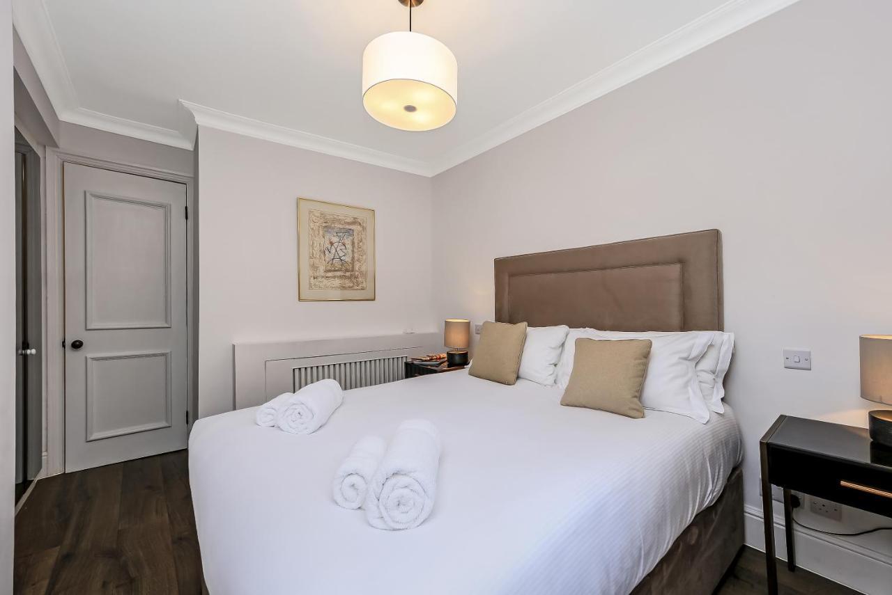 Appartamento 10 Curzon Street By Mansley Londra Esterno foto