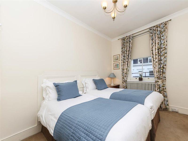 Appartamento 10 Curzon Street By Mansley Londra Esterno foto