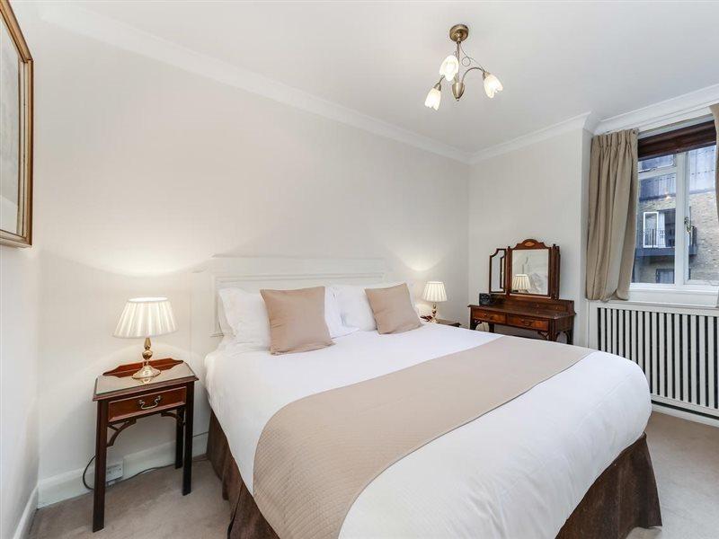 Appartamento 10 Curzon Street By Mansley Londra Esterno foto