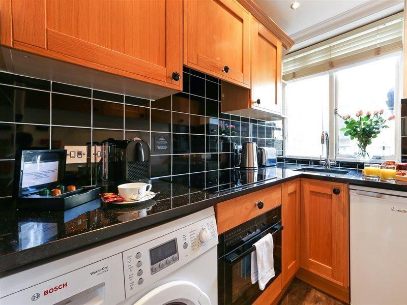 Appartamento 10 Curzon Street By Mansley Londra Esterno foto