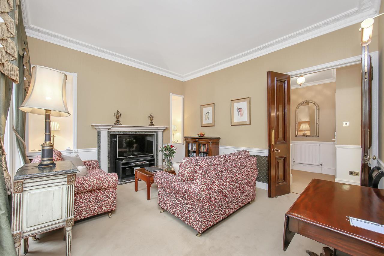 Appartamento 10 Curzon Street By Mansley Londra Esterno foto